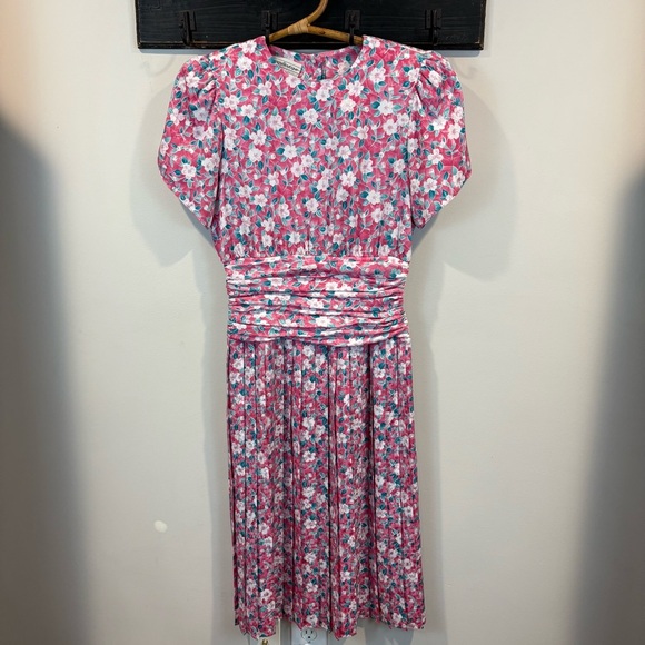 Vintage 80s Maggy Boutique Floral Pleated Skirt Ruched Waist Satin Midi Dress - Picture 2 of 11